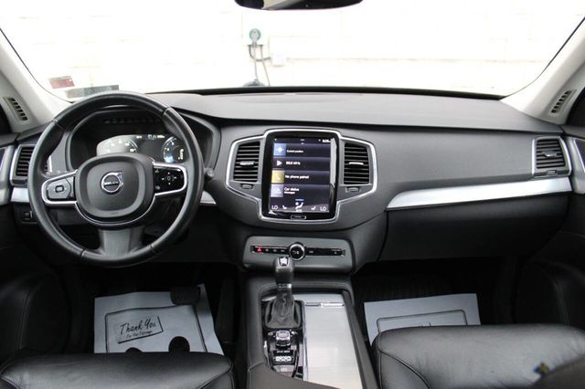 2016 Volvo XC90 AWD 4dr T6 Momentum - 22893440 - 25