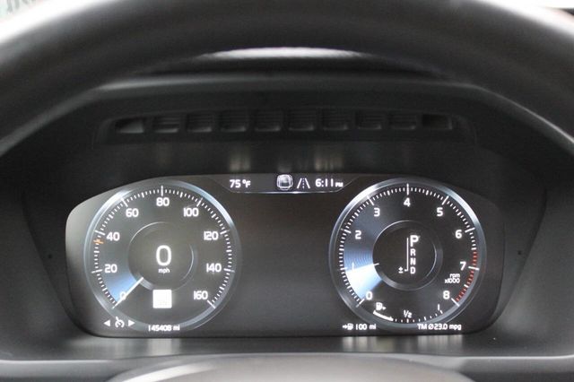 2016 Volvo XC90 AWD 4dr T6 Momentum - 22893440 - 30