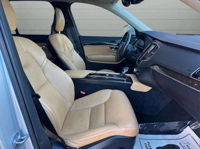 2016 Volvo XC90 AWD 4dr T6 Momentum - 22936993 - 12
