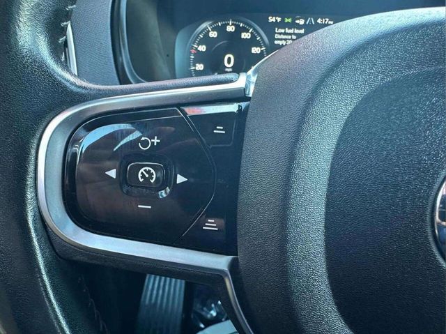 2016 Volvo XC90 AWD 4dr T6 Momentum - 22936993 - 25