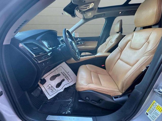 2016 Volvo XC90 AWD 4dr T6 Momentum - 22936993 - 7