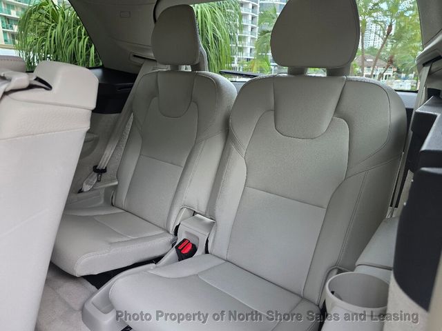 2016 Volvo XC90 AWD 4dr T6 Momentum - 22918445 - 26