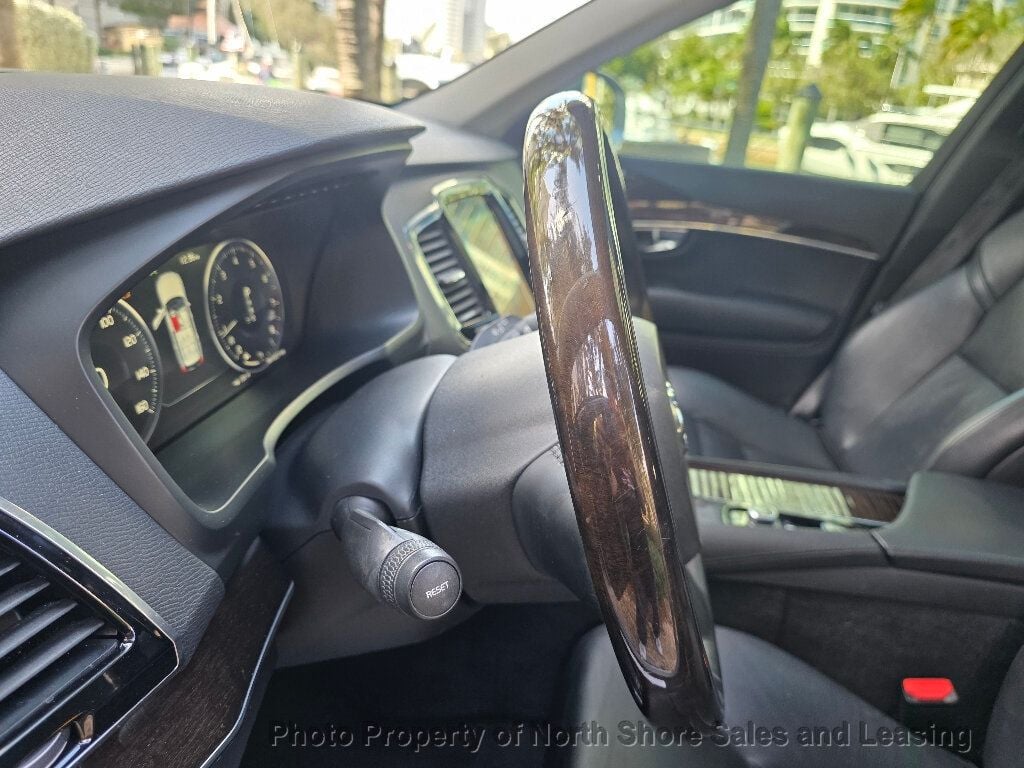 2016 Volvo XC90 AWD 4dr T6 Momentum - 22992817 - 26