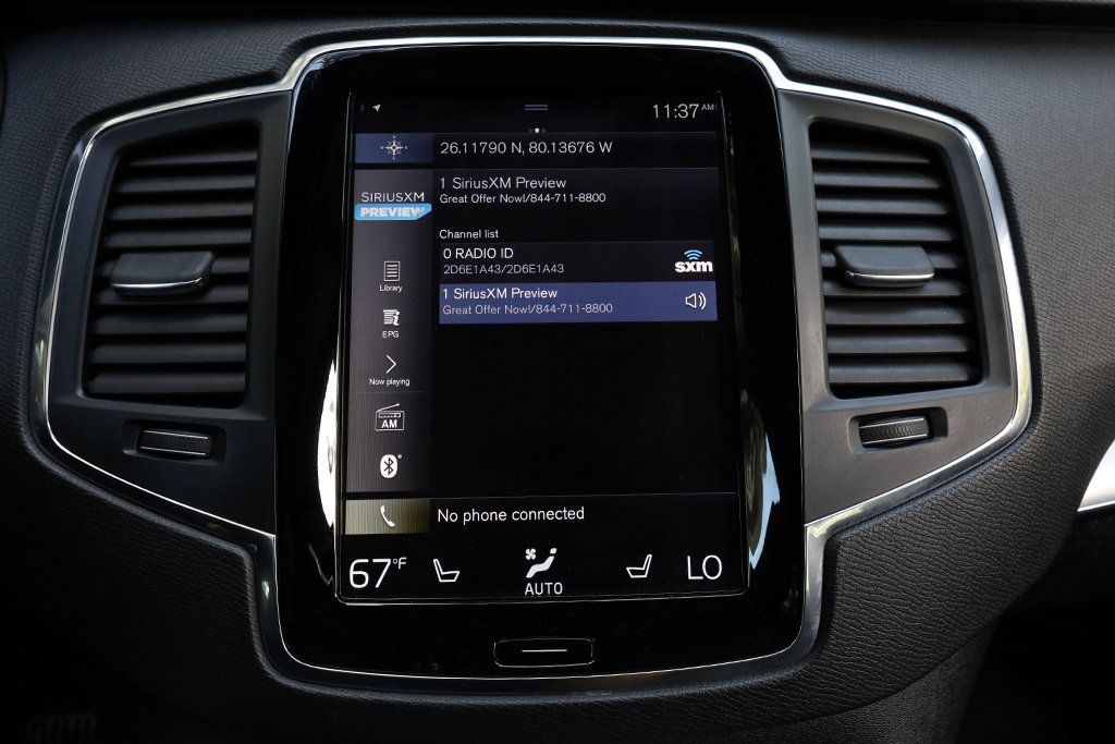 2016 Volvo XC90 T6 Momentum photo 34