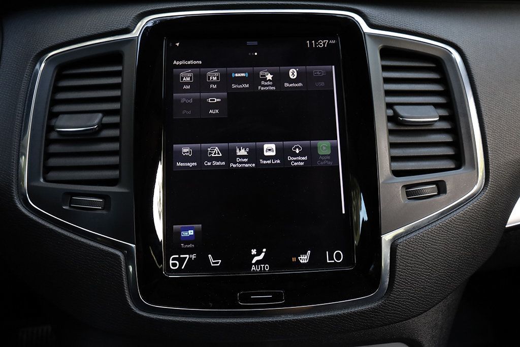 2016 Volvo XC90 T6 Momentum photo 37
