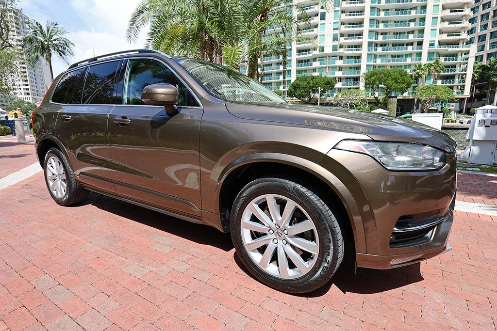 2016 Volvo XC90 T6 Momentum photo 51