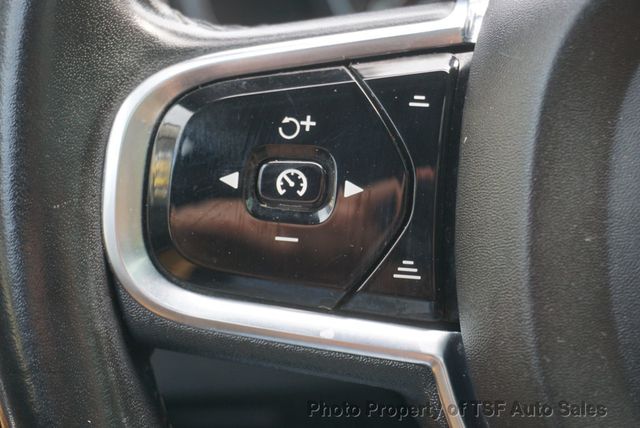 2016 Volvo XC90 AWD 4dr T6 Momentum - 23086167 - 25