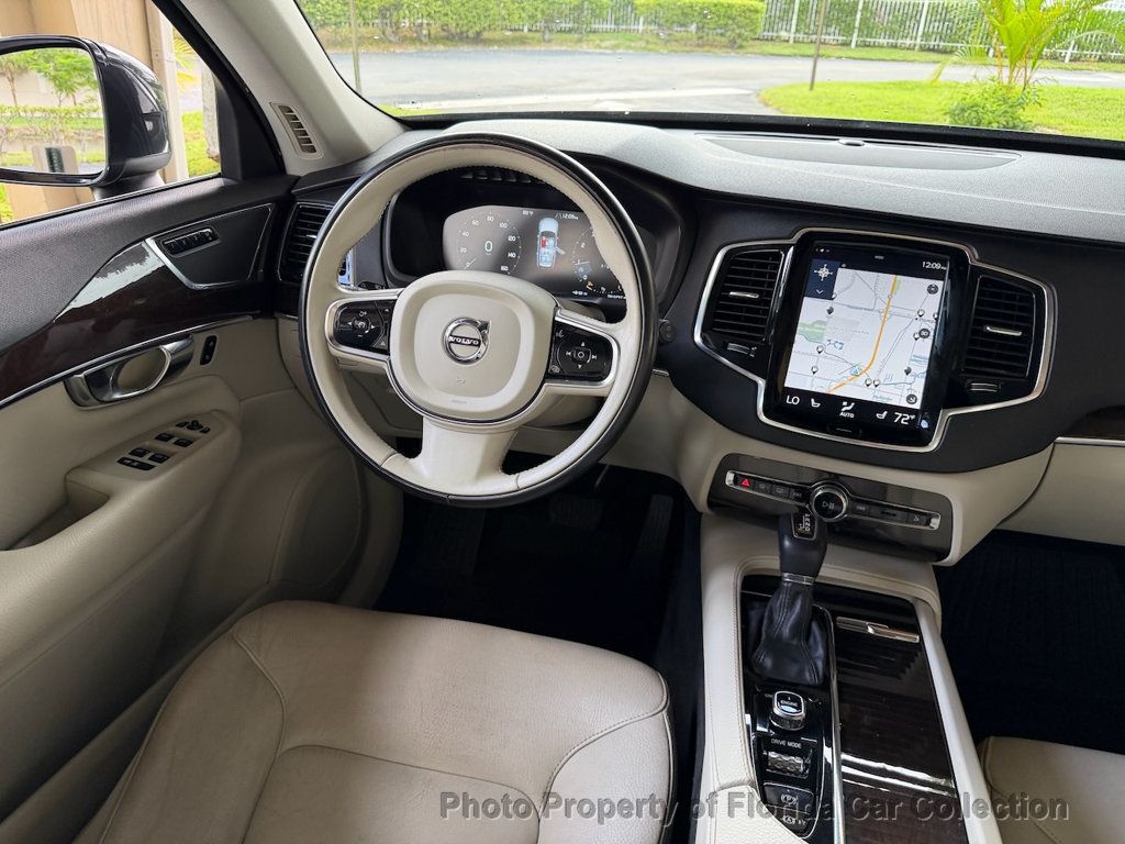 2016 Volvo XC90 T6 AWD Momentum - 23089488 - 10