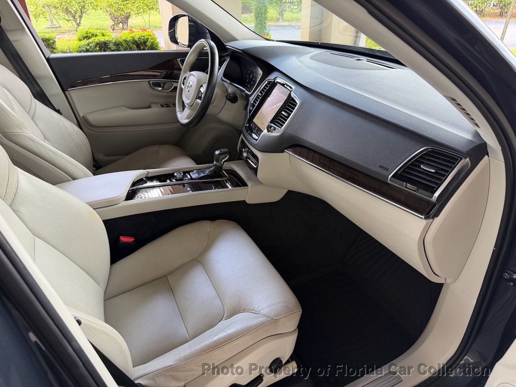 2016 Volvo XC90 T6 AWD Momentum - 23089488 - 36