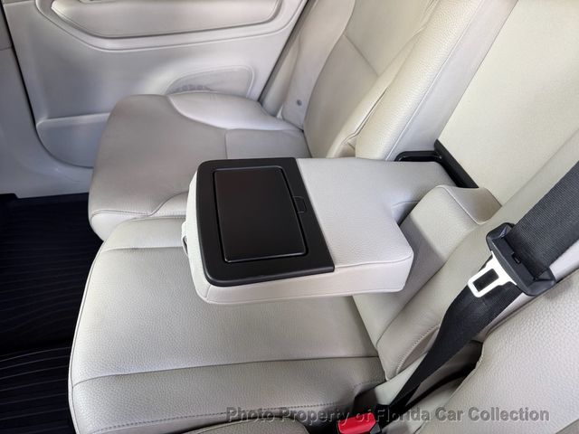 2016 Volvo XC90 T6 AWD Momentum - 23089488 - 51