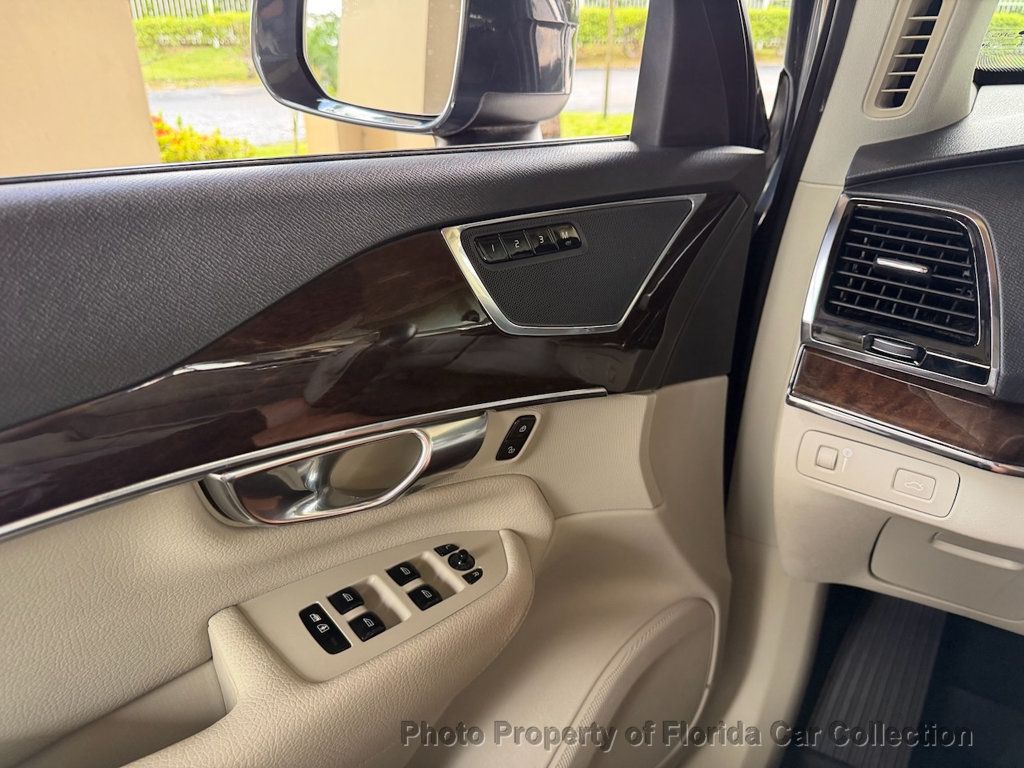 2016 Volvo XC90 T6 AWD Momentum - 23089488 - 56