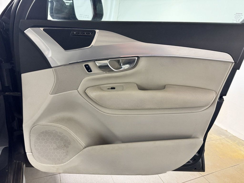 2016 Volvo XC90 T6 MOMENTUM AWD - 23043615 - 16