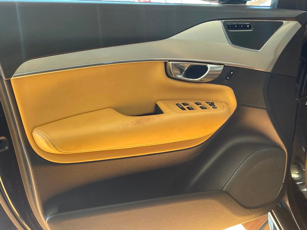 2016 Volvo XC90 Hybrid AWD 4dr T8 Momentum - 22938539 - 14