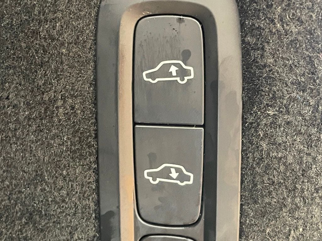 2016 Volvo XC90 Hybrid AWD 4dr T8 Momentum - 22938539 - 22