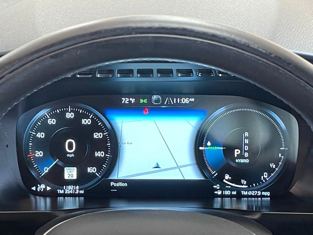 2016 Volvo XC90 Hybrid AWD 4dr T8 Momentum - 22938539 - 28