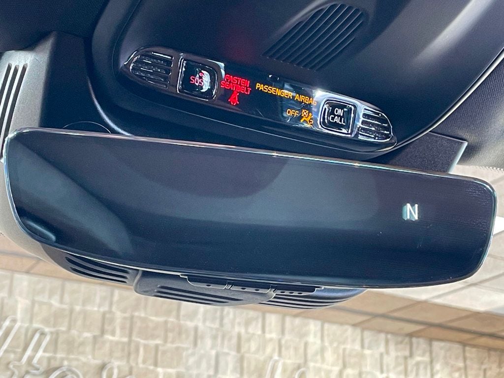 2016 Volvo XC90 Hybrid AWD 4dr T8 Momentum - 22938539 - 38