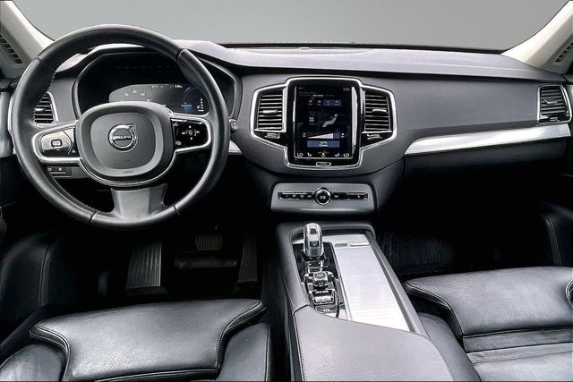 2016 Volvo XC90 Hybrid AWD 4dr T8 Momentum - 23041145 - 17
