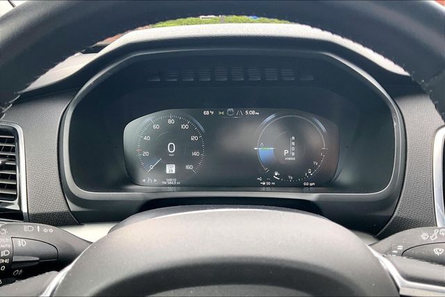 2016 Volvo XC90 Hybrid AWD 4dr T8 Momentum - 23041145 - 21