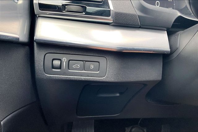 2016 Volvo XC90 Hybrid AWD 4dr T8 Momentum - 23041145 - 26