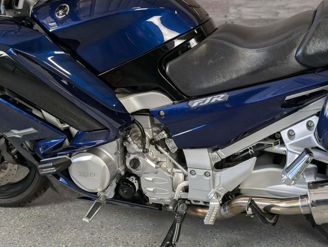 2016 Yamaha FJR 1300 ES SUPER CLEAN! - 22985642 - 12