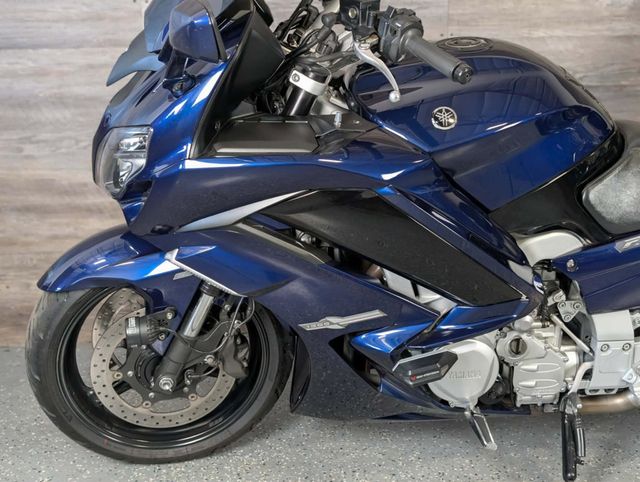 2016 Yamaha FJR 1300 ES SUPER CLEAN! - 22985642 - 13