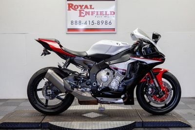 2016 YAMAHA YZF-1000 R-1