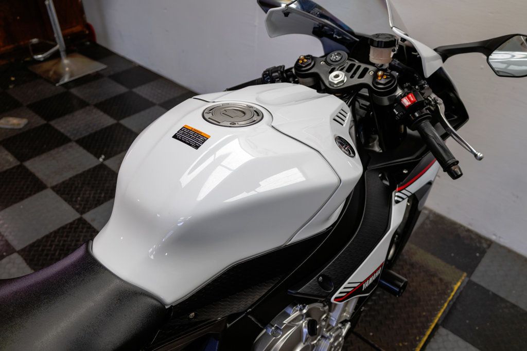2016 YAMAHA YZF-1000 R-1 GREAT PRICE!!! - 23037446 - 13