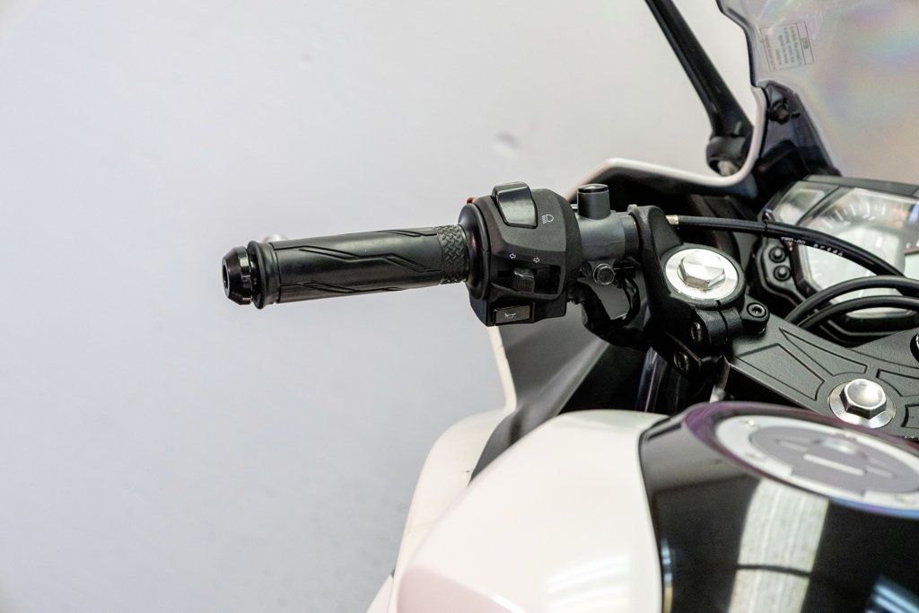2016 YAMAHA YZF-R3 NICE SPORT BIKE!!! - 23073126 - 9