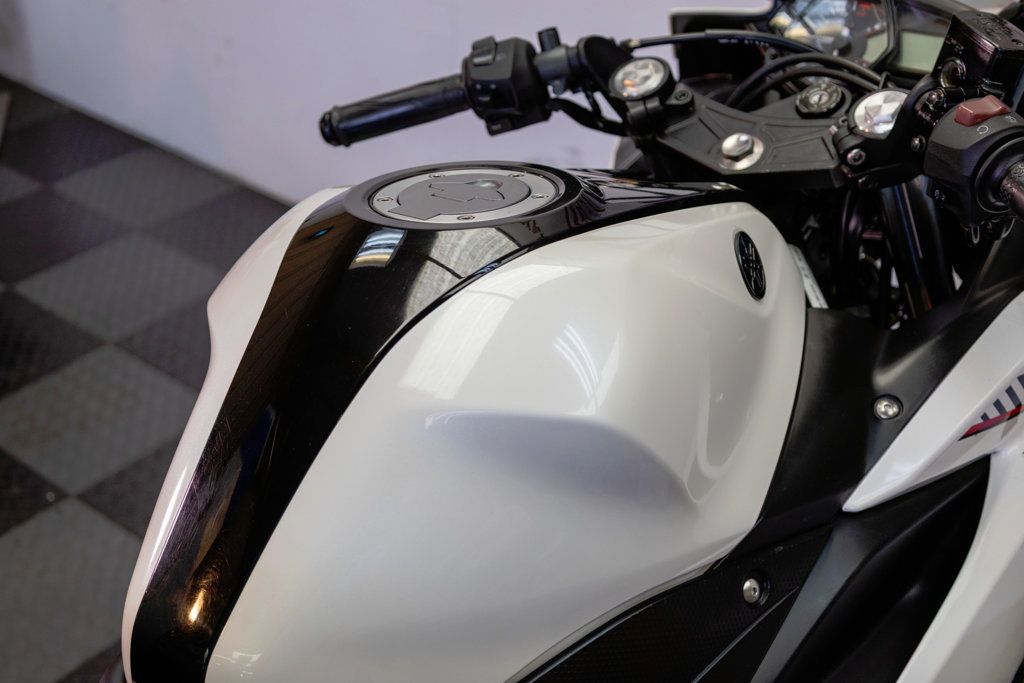 2016 YAMAHA YZF-R3 NICE SPORT BIKE!!! - 23073126 - 13