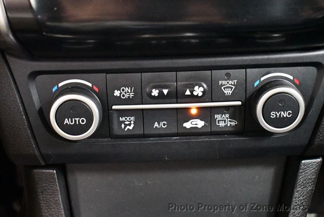 2017 Acura ILX Sedan w/AcuraWatch Plus - 22456828 - 19