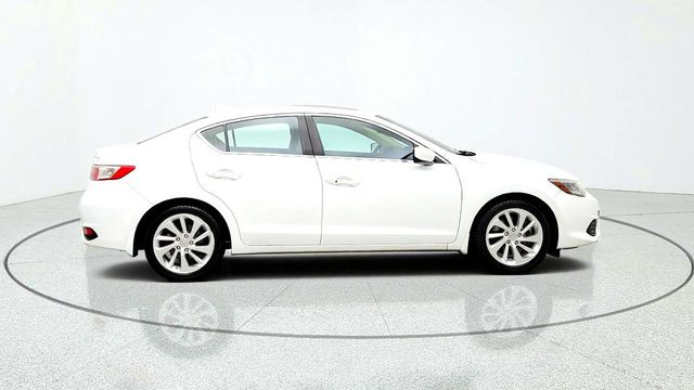 2017 Acura ILX Sedan w/Technology Plus Pkg - 23096071 - 3