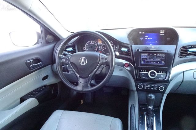 2017 Acura ILX Sedan w/Technology Plus Pkg - 22929541 - 12