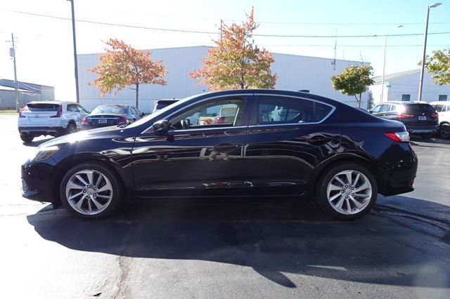 2017 Acura ILX Sedan w/Technology Plus Pkg - 22929541 - 4