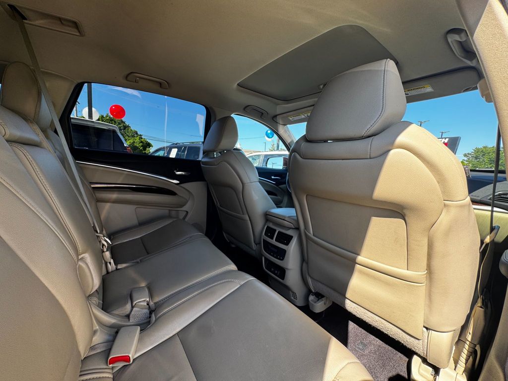 2017 Acura MDX SH-AWD - 23060010 - 18