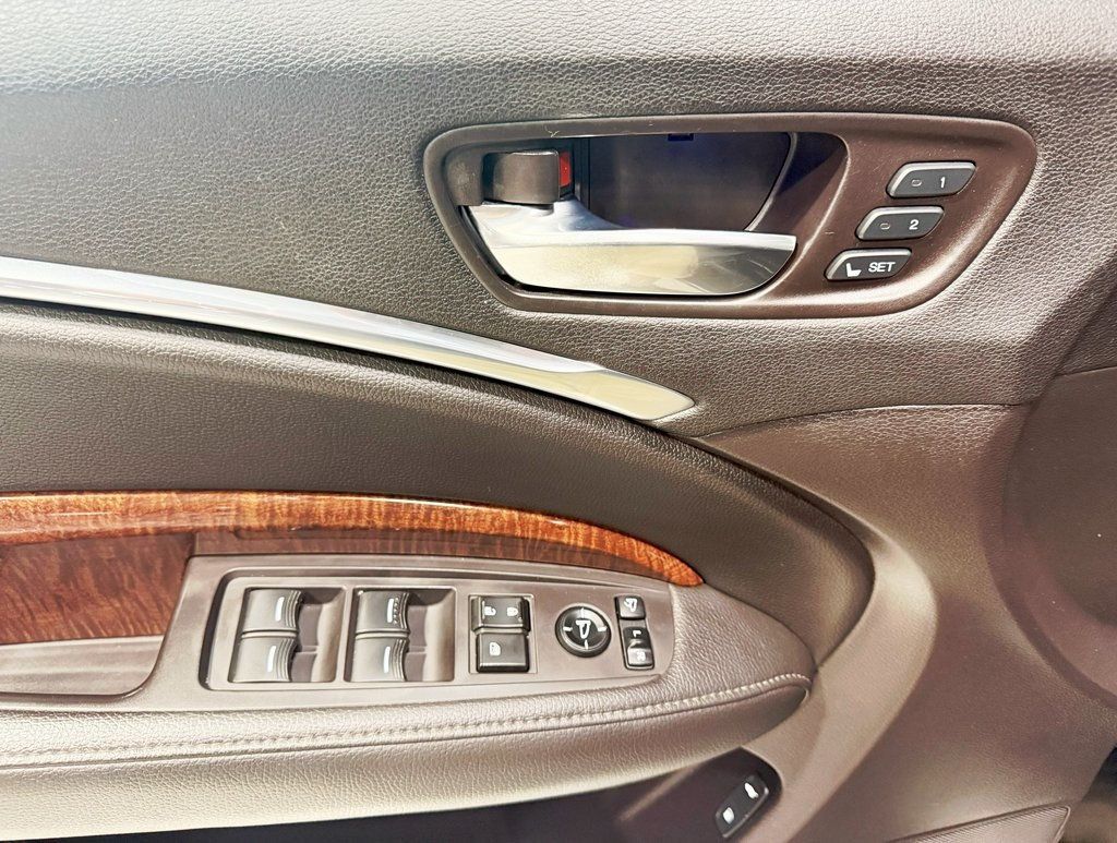 2017 Acura MDX SH-AWD w/Technology Pkg - 22909212 - 32