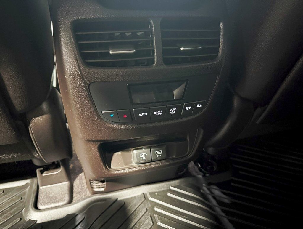 2017 Acura MDX SH-AWD w/Technology Pkg - 22909212 - 37