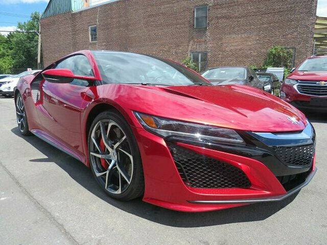 2017 Acura NSX photo 3