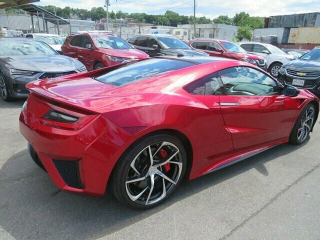 2017 Acura NSX photo 4