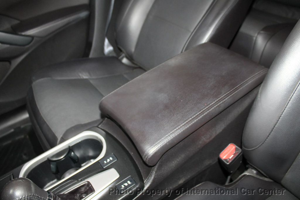 2017 Acura RDX Technology Plus photo 17
