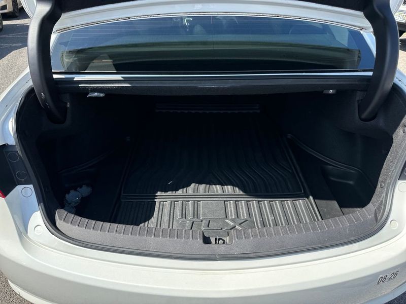 2017 Acura TLX 2.4L - 23034560 - 19