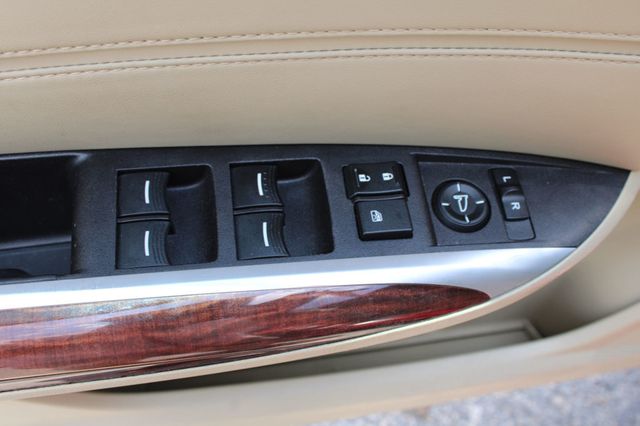 2017 Acura TLX FWD - 23048966 - 27