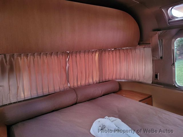2017 Airstream Land Yacht 28' - 23047120 - 10
