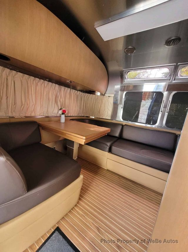 2017 Airstream Land Yacht 28' - 23047120 - 17