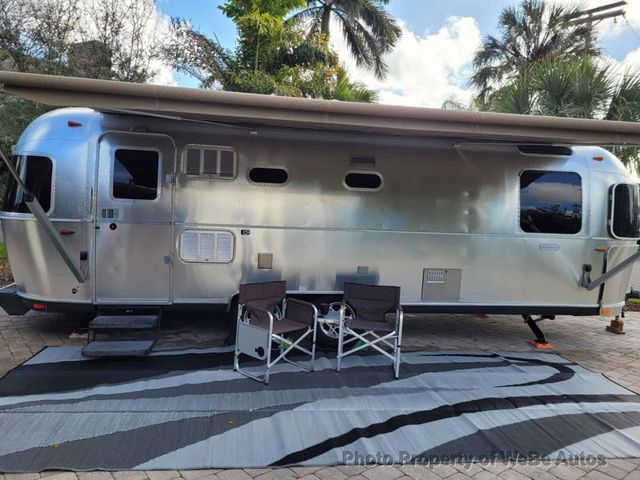 2017 Airstream Land Yacht 28' - 23047120 - 1