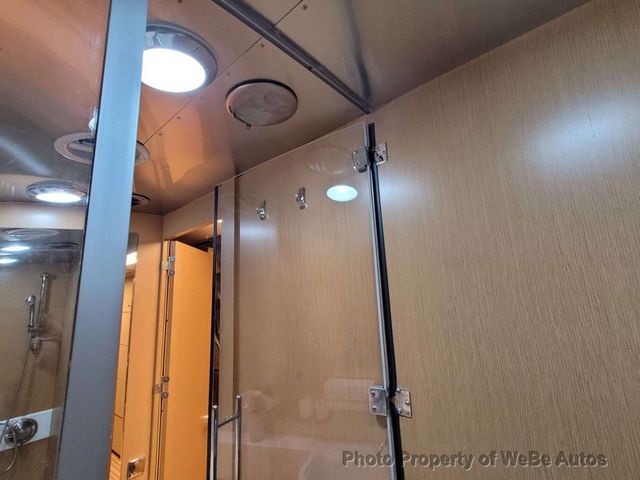2017 Airstream Land Yacht 28' - 23047120 - 37