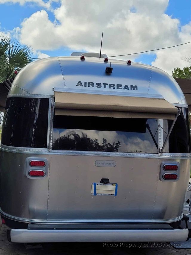 2017 Airstream Land Yacht 28' - 23047120 - 44