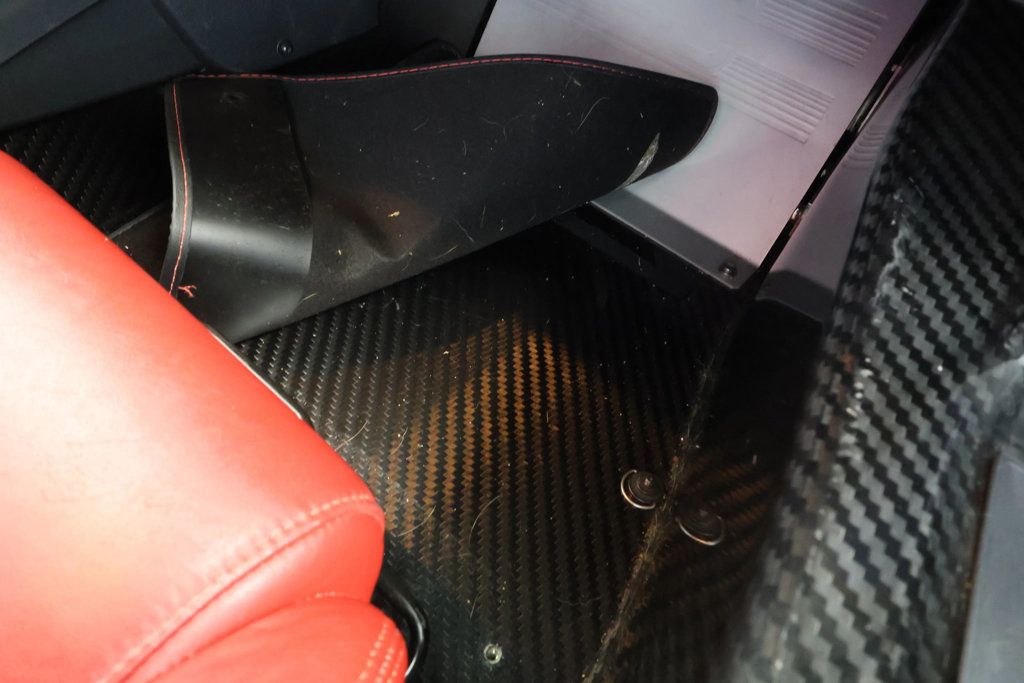 2017 Alfa Romeo 4C Coupe ALFA ROMEO 4C, SPOILER, CARBON FIBER, RED LEATHER SEATS, TINTED! - 22913572 - 30