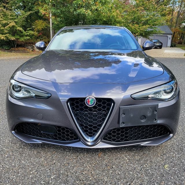 2017 Alfa Romeo Giulia AWD - 22633206 - 7