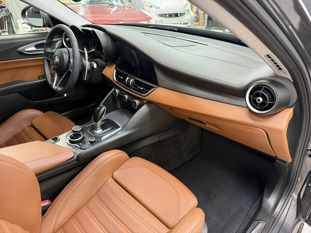 2017 Alfa Romeo Giulia Local Trade/Heated Leather Seats/Harmon Kardon Audio/Blind Spot - 23064897 - 12