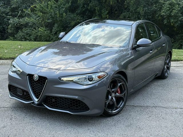 2017 Alfa Romeo Giulia Local Trade/Heated Leather Seats/Harmon Kardon Audio/Blind Spot - 23064897 - 1